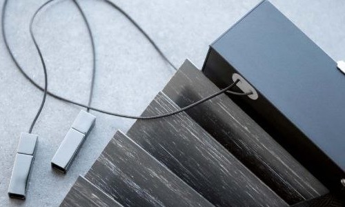 Деревянные жалюзи в интерьере : Лофт, Граффит, Черный
